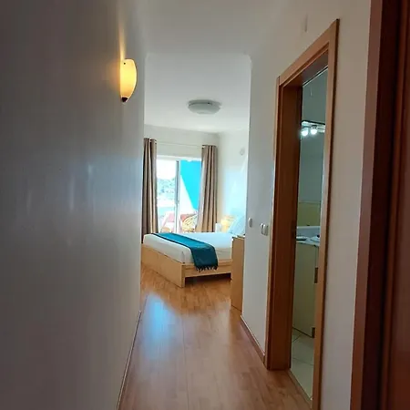 Apartment Welkome Alfarrobal T1 *